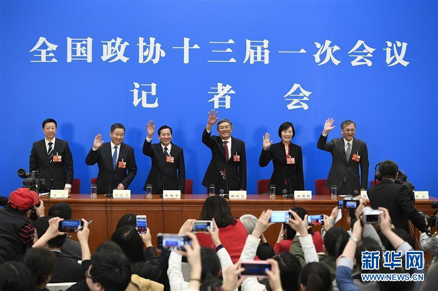 (兩會(huì))(1)政協(xié)委員談推動(dòng)經(jīng)濟(jì)高質(zhì)量發(fā)展
