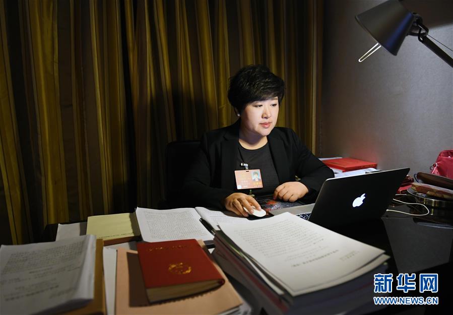 （兩會(huì)&middot;基層代表履職故事）（3）全國(guó)人大代表孫艷玲：做好非遺事業(yè)，讓古老技藝活起來(lái)