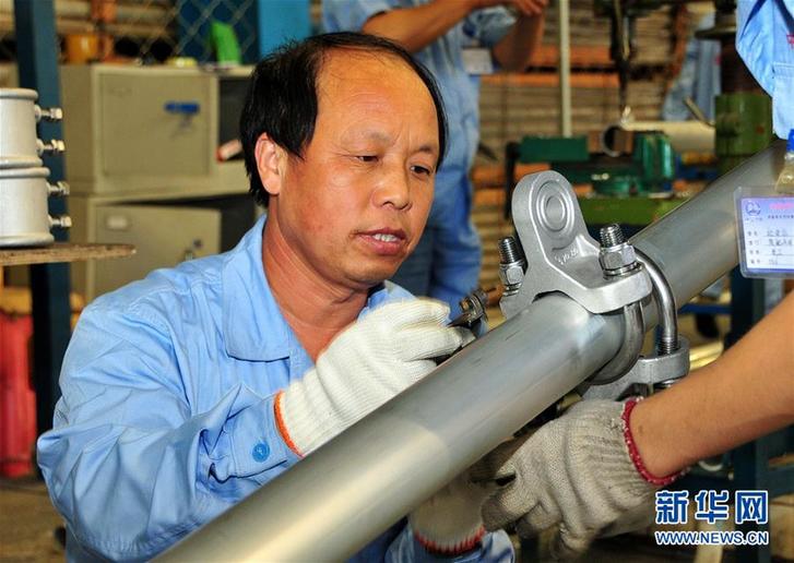 (改革先鋒風(fēng)采·圖文互動(dòng))(2)巨曉林:創(chuàng)新永無止境