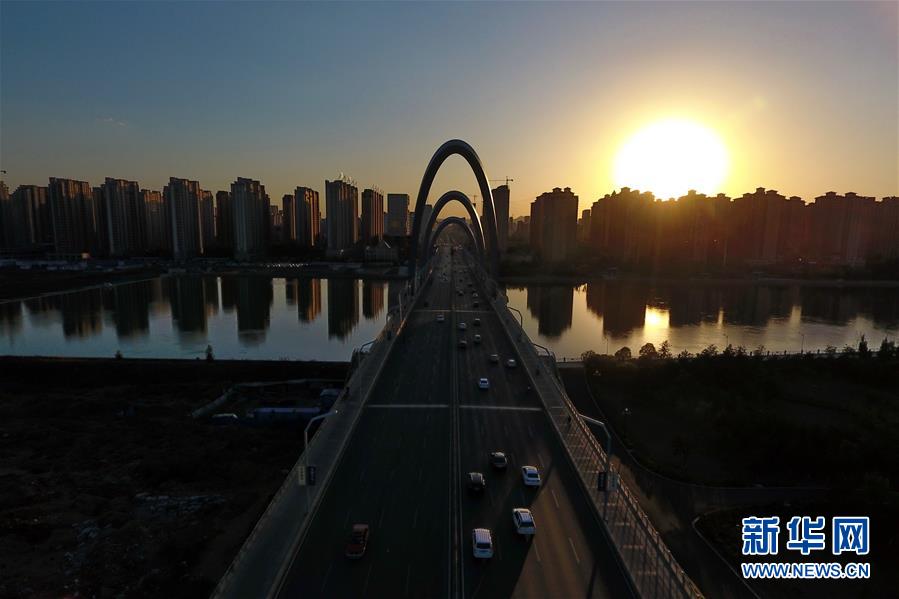 (在習(xí)近平新時(shí)代中國特色社會(huì)主義思想指引下——新時(shí)代新作為新篇章·圖文互動(dòng))(2)煤都之藍(lán) 大同大不同