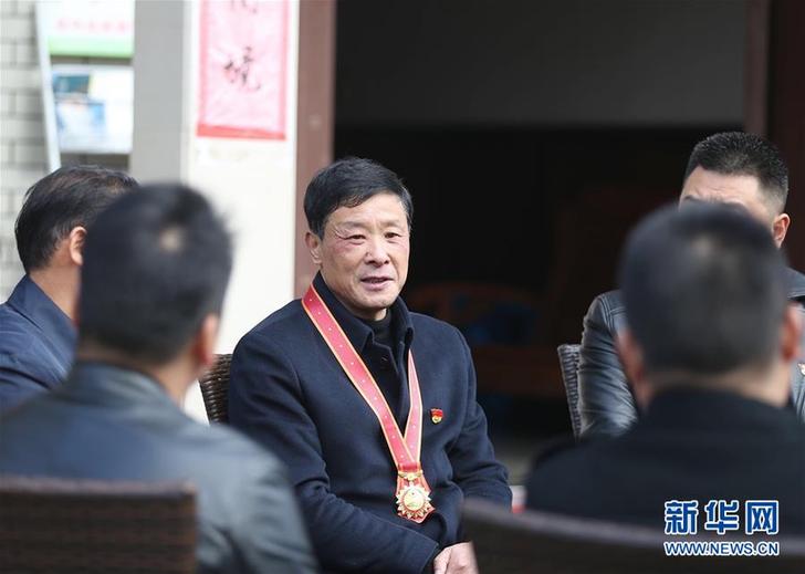 （改革先鋒風(fēng)采&middot;圖文互動(dòng)）（2）鮑新民：&ldquo;綠水青山就是金山銀山&rdquo;理念的踐行者