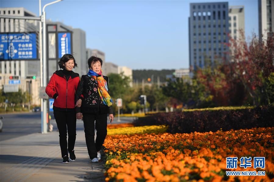 （新華全媒頭條&middot;圖文互動）（1）&ldquo;英雄之妻&rdquo;，為愛堅(jiān)守19年