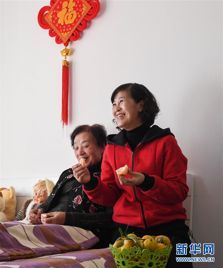 （新華全媒頭條&middot;圖文互動）（3）&ldquo;英雄之妻&rdquo;，為愛堅(jiān)守19年