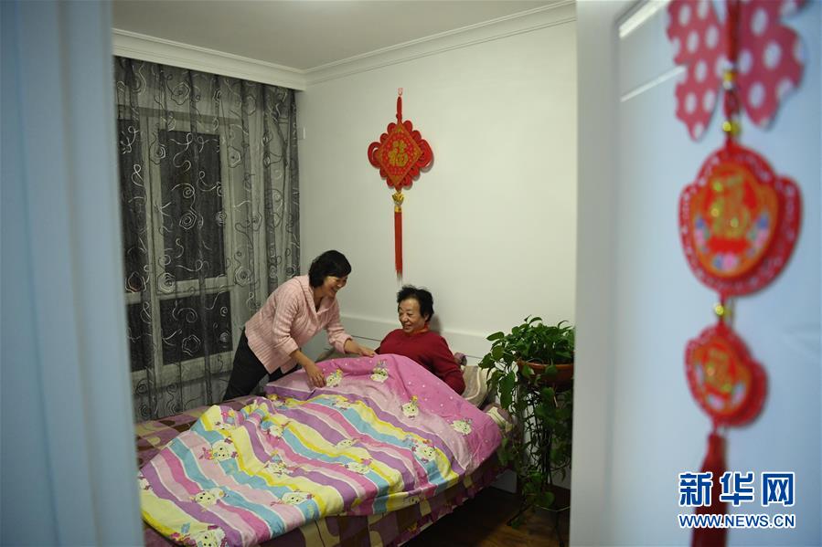 （新華全媒頭條&middot;圖文互動）（4）&ldquo;英雄之妻&rdquo;，為愛堅(jiān)守19年