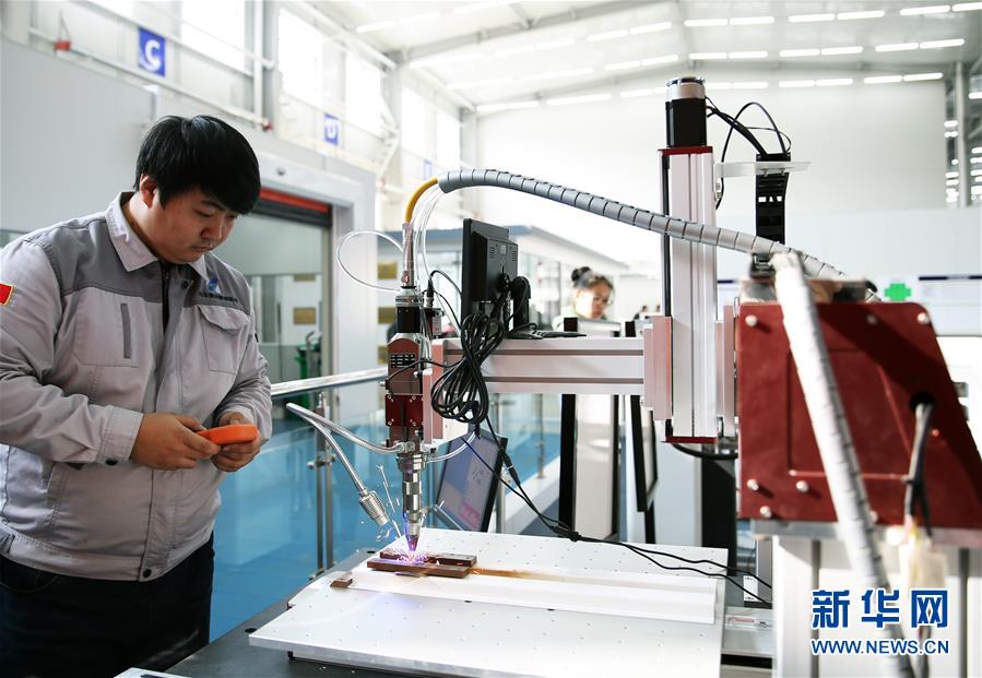 （新華全媒頭條&middot;圖文互動(dòng)）（5）聚焦高質(zhì)量，躍上新臺(tái)階&mdash;&mdash;新年開局看中國經(jīng)濟(jì)信心和潛力