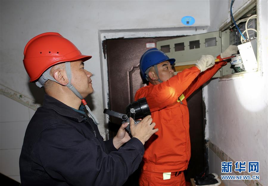 （新春走基層&middot;圖文互動(dòng)）（1）老楊20多年除夕夜的堅(jiān)守