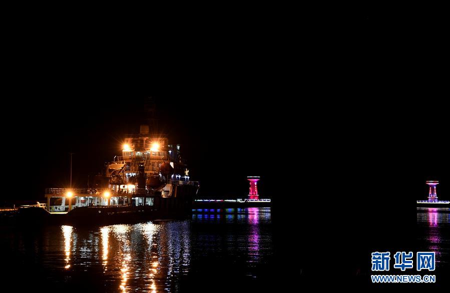 （新春走基層&middot;圖文互動）（5）&ldquo;南海救115&rdquo;輪的新年值守