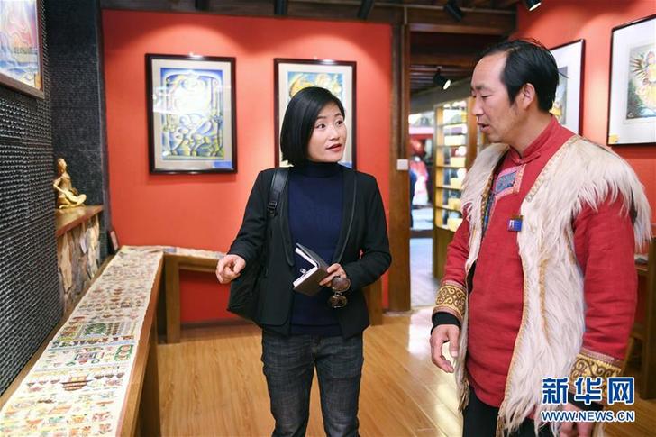 (新春走基層·代表委員履職·圖文互動(dòng))(5)打通公共文化服務(wù)“最后一公里”——全國人大代表范永貞履職剪影