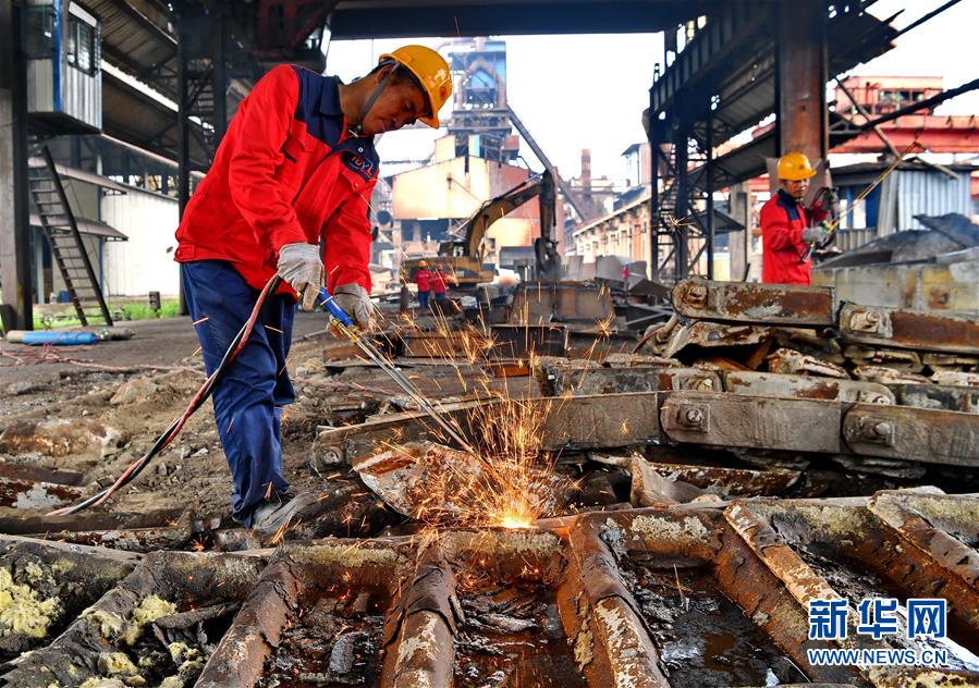 (新華全媒頭條·迎接兩會(huì)·經(jīng)濟(jì)特稿·圖文互動(dòng))(2)堅(jiān)定信心 搶抓機(jī)遇勇爭(zhēng)先——迎接全國(guó)兩會(huì)中國(guó)經(jīng)濟(jì)系列述評(píng)之一