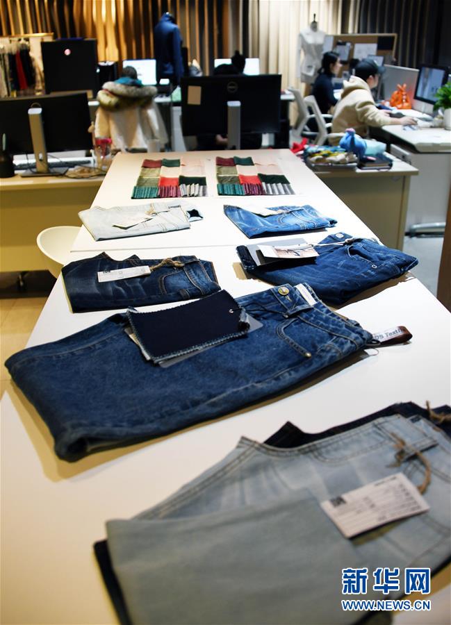 (新華全媒頭條·圖文互動)(3)從“來樣加工”到為全球“量體裁衣”——透過“迪尚之路”看新舊動能轉(zhuǎn)換