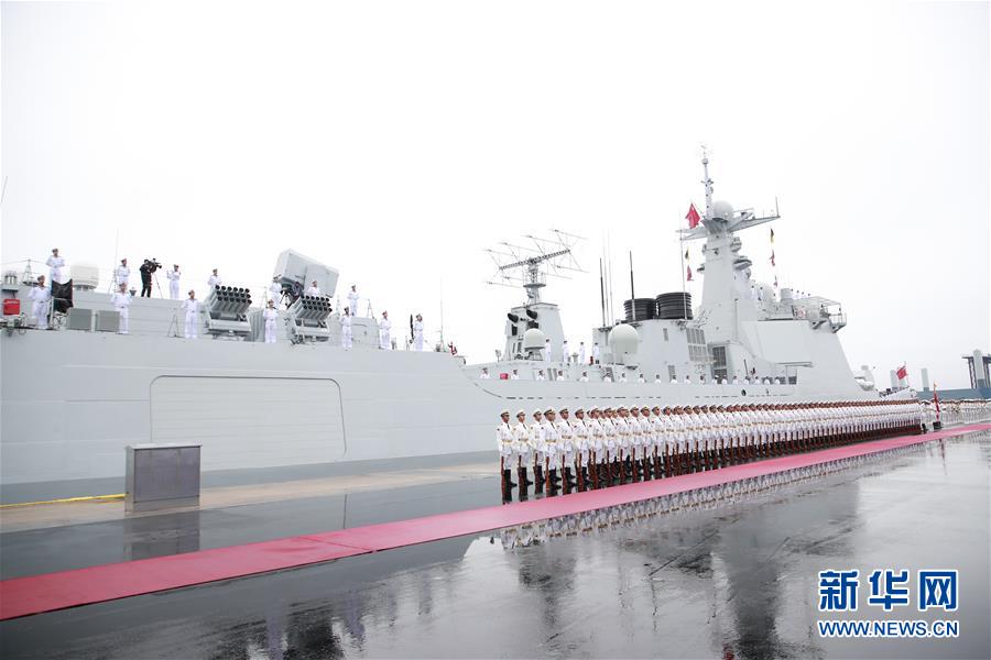 （新華全媒頭條&middot;人民海軍70年&middot;圖文互動）（2）奏響新時代海上和平樂章&mdash;&mdash;人民海軍成立70周年海上閱兵活動紀(jì)實