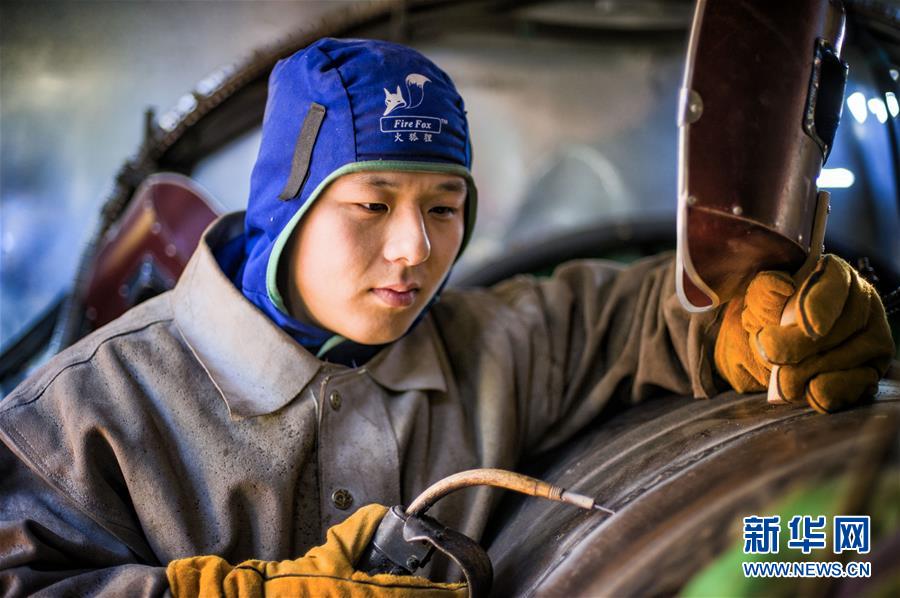 （新華全媒頭條&middot;愛國情 奮斗者&middot;圖文互動）（3）以青春之我，創(chuàng)青春中國&mdash;&mdash;寫在五四運動100周年之際