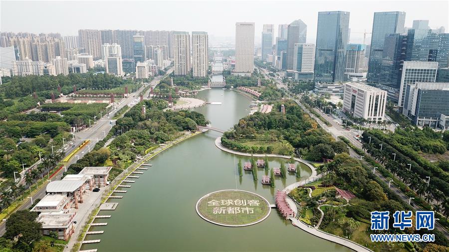 （在習(xí)近平新時(shí)代中國特色社會(huì)主義思想指引下&mdash;&mdash;新時(shí)代新作為新篇章&middot;圖文互動(dòng)）（1）濕地就在城中央&mdash;&mdash;珠三角重塑人與自然和諧共生圖景