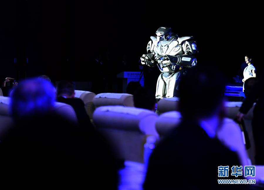 （新華全媒頭條&middot;圖文互動）（1）擁抱智能新時代：世界智能大會釋放了哪些新信號？