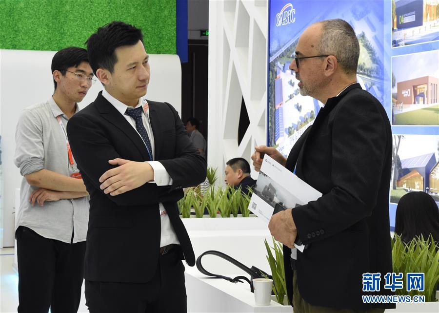 (新華全媒頭條·圖文互動)(2)風勁帆懸 百舸爭流——從“京交會”看中國經(jīng)濟潛力和前景