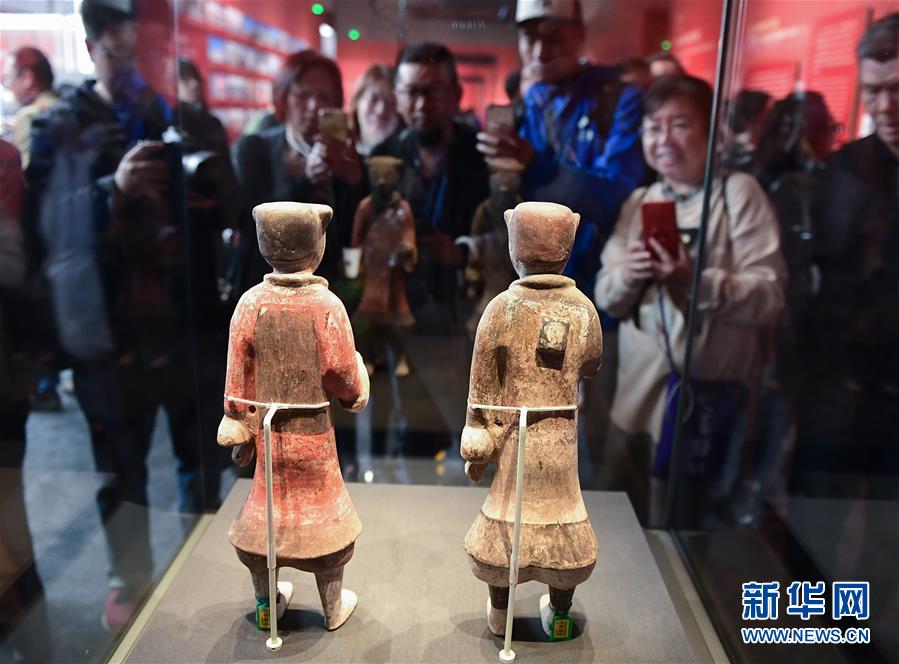 （新華全媒頭條&middot;圖文互動）（12）文明之光照亮復(fù)興之路&mdash;&mdash;以習(xí)近平同志為核心的黨中央關(guān)心文化和自然遺產(chǎn)保護工作紀(jì)實