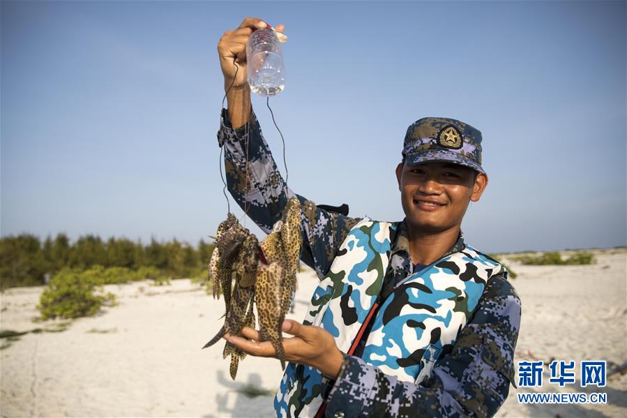 （壯麗70年&middot;奮斗新時(shí)代&middot;新華全媒頭條&middot;圖文互動(dòng)）（11）&ldquo;你在我的航程上，我在你的視線里&rdquo;&mdash;&mdash;走進(jìn)海軍西沙中建島官兵的五彩世界
