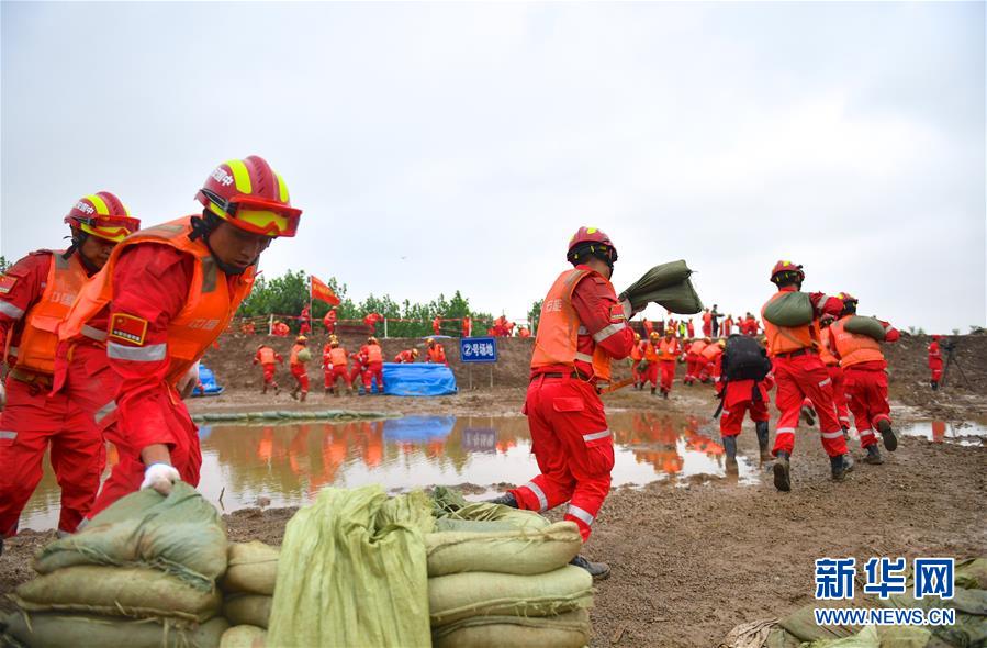 (社會(huì))(7)2019年長(zhǎng)江中下游抗洪搶險(xiǎn)實(shí)戰(zhàn)演練在江西九江舉行