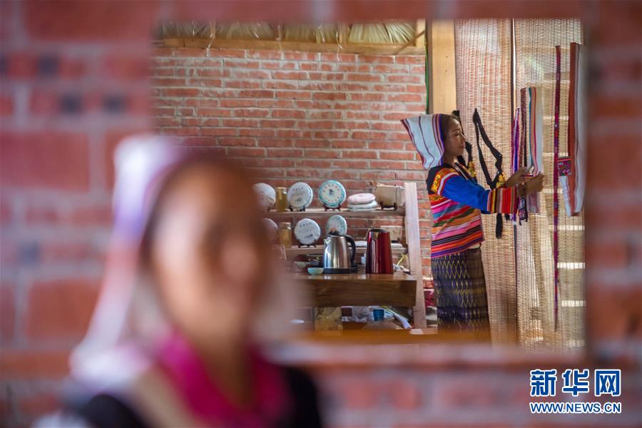 （圖文互動(dòng)）（5）從&ldquo;最后定族&rdquo;到&ldquo;率先脫貧&rdquo;&mdash;&mdash;我國(guó)第56個(gè)民族基諾族脫貧記事