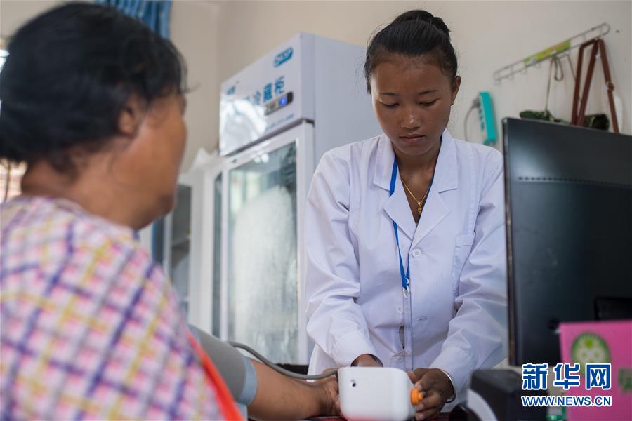 (直過民族脫貧攻堅(jiān)·圖文互動(dòng))(5)“人類童年·西盟佤部落”成長記