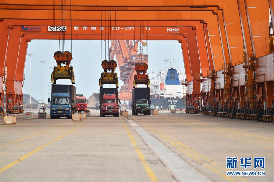 （壯麗70年&middot;奮斗新時(shí)代&mdash;&mdash;共和國發(fā)展成就巡禮&middot;圖文互動(dòng)）（4）壯美廣西70年：走活開放新棋局 勠力共圓復(fù)興夢