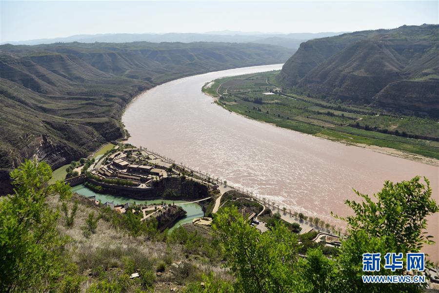 （新華全媒頭條&middot;壯麗70年&middot;奮斗新時代&mdash;&mdash;記者再走長征路&middot;圖文互動）（10）紅星，從這里照耀中國&mdash;&mdash;陜北見證中國革命的歷史轉(zhuǎn)折