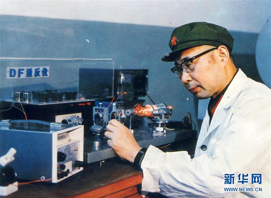 （愛國情 奮斗者&middot;圖文互動(dòng)）（2）永不停轉(zhuǎn)的&ldquo;陀螺&rdquo;&mdash;&mdash;追記中國工程院院士、國防科技大學(xué)教授高伯龍