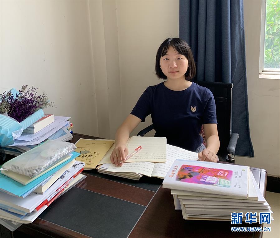 （在習近平新時代中國特色社會主義思想指引下&mdash;&mdash;新時代新作為新篇章&middot;總書記關(guān)心的百姓身邊事&middot;圖文互動)（2）&ldquo;我走進大山，是為了讓你走出大山&rdquo;&mdash;&mdash;大學生支教故事