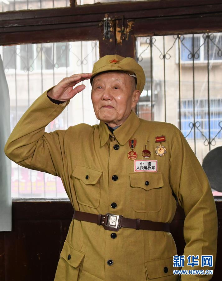 （新華全媒頭條&middot;圖文互動）（16）天翻地覆慨而慷&mdash;&mdash;從慶祝中華人民共和國成立70周年大型成就展看新中國光輝歷程