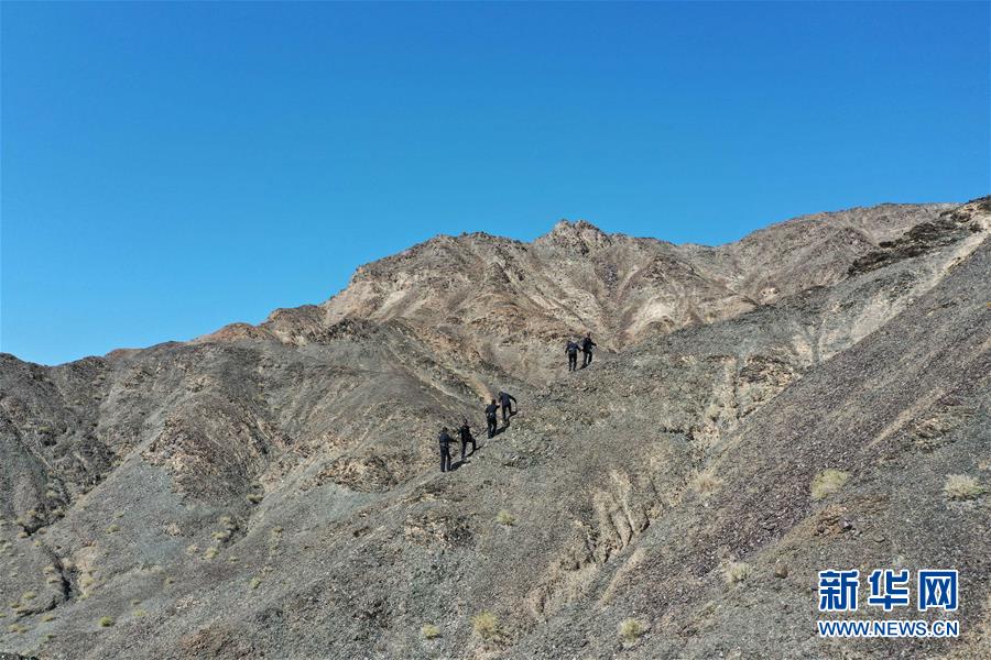 (愛(ài)國(guó)情 奮斗者·圖文互動(dòng))(9)印刻在戈壁上的名字