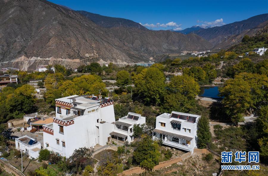 (圖文互動(dòng))(1)香巴拉并不遙遠(yuǎn)——寫在潔白的現(xiàn)代藏鄉(xiāng)