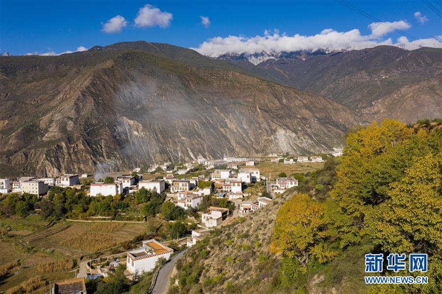 (圖文互動(dòng))(5)香巴拉并不遙遠(yuǎn)——寫在潔白的現(xiàn)代藏鄉(xiāng)