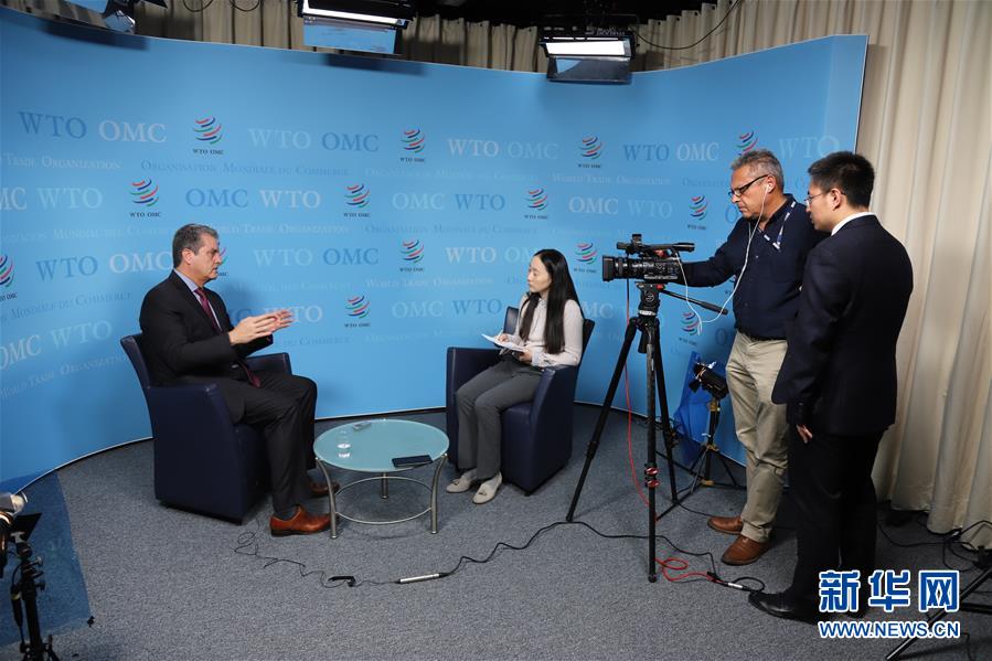 （第二屆進(jìn)博會&middot;圖文互動(dòng)）（1）專訪：進(jìn)博會是中國推動(dòng)經(jīng)濟(jì)全球化的持續(xù)承諾&mdash;&mdash;訪世貿(mào)組織總干事阿澤維多