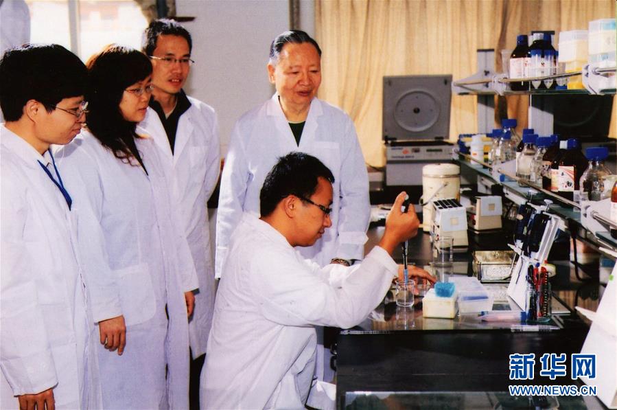 （新華全媒頭條&middot;時(shí)代先鋒&middot;圖文互動(dòng)）（5）盧永根院士：赤誠抒寫&ldquo;我和我的祖國&rdquo;