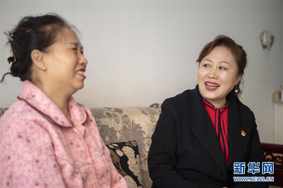 （愛國(guó)情 奮斗者&middot;圖文互動(dòng)）（1）任紅梅：陽泉段南溝社區(qū)居民的&ldquo;貼心人&rdquo;