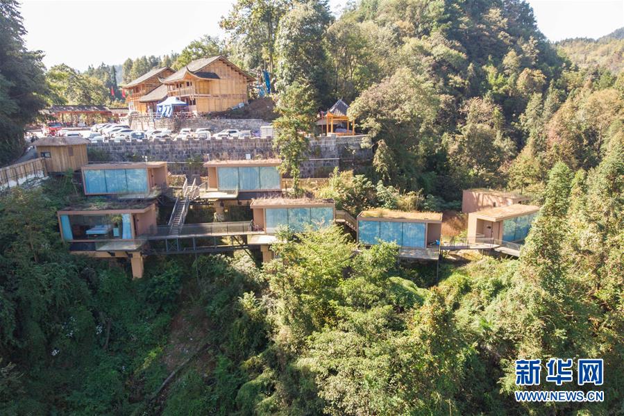 （在習(xí)近平新時(shí)代中國特色社會主義思想指引下&mdash;&mdash;新時(shí)代新作為新篇章&middot;總書記關(guān)切脫貧事&middot;圖文互動）（3）精準(zhǔn)扶貧：提速脫貧奔小康