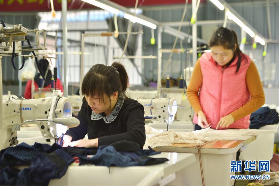 （圖文互動(dòng)）（1）人回鄉(xiāng)、錢回流、企回遷&mdash;&mdash;一個(gè)大石山區(qū)貧困縣的返鄉(xiāng)創(chuàng)業(yè)故事 