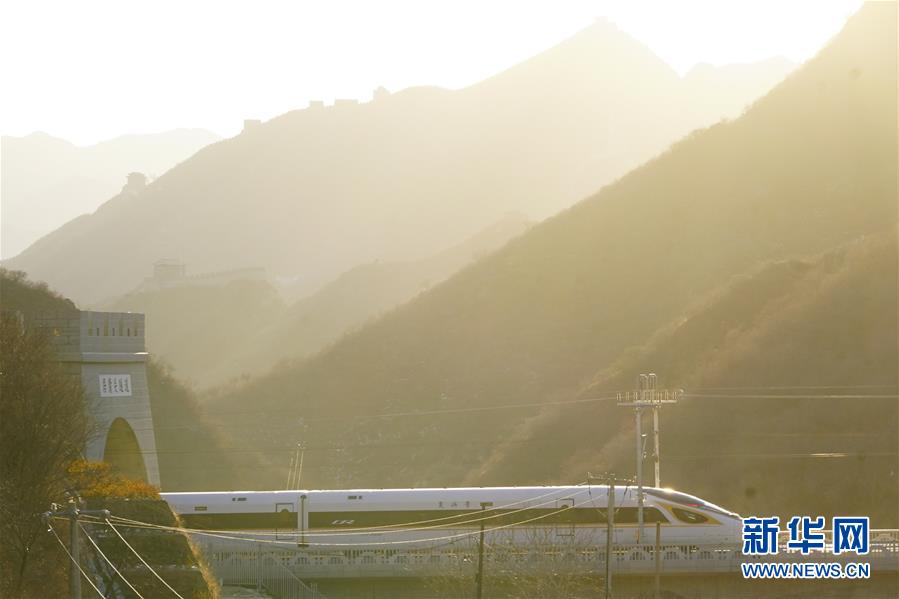 （新華全媒頭條&middot;圖文互動(dòng)）（11）百年跨越，逐夢京張&mdash;&mdash;寫在京張高鐵開通暨中國高鐵突破3.5萬公里之際