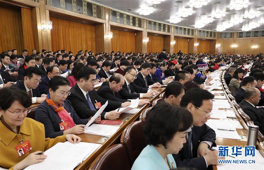 （兩會&middot;人大開幕&middot;XHDW）（16）十三屆全國人大二次會議在京開幕