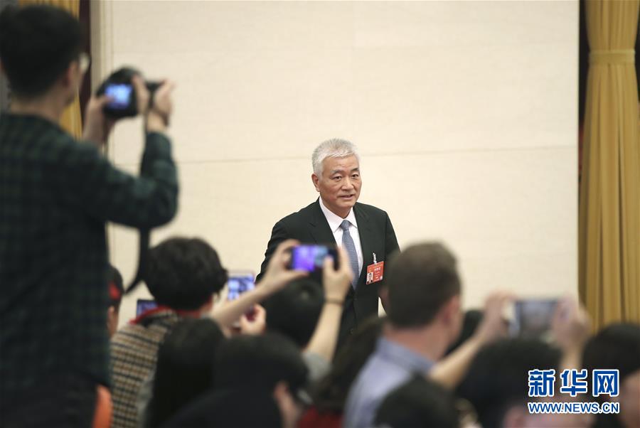 （兩會(huì)&middot;面對(duì)面）（12）采訪部長(zhǎng)