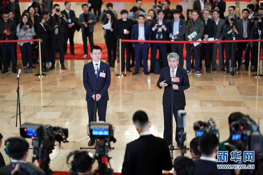 （兩會(huì)&middot;面對(duì)面&middot;XHDW）（14）全國政協(xié)委員接受采訪