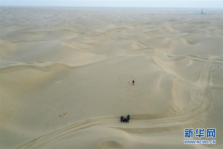 （新春走基層&middot;圖文互動(dòng)）（1）大漠中，一頂帳篷守歲五年