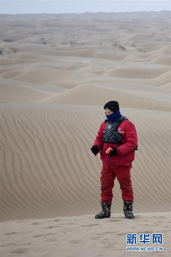 （新春走基層&middot;圖文互動(dòng)）（4）大漠中，一頂帳篷守歲五年