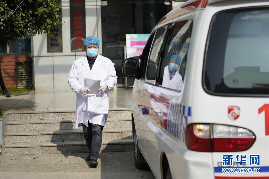 （聚焦疫情防控&middot;圖文互動(dòng)）（1）一對抗疫夫妻的&ldquo;一線連軸轉(zhuǎn)&rdquo;