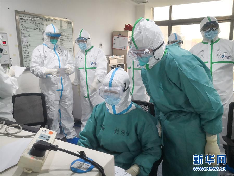 (新春走基層·圖文互動(dòng))(4)把青春融進(jìn)祖國的山河——新春走近忠誠守護(hù)家園的人民子弟兵