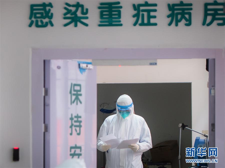 （新華全媒頭條&middot;圖文互動）（2）凡人亦英雄&mdash;&mdash;連線一線醫(yī)護人員