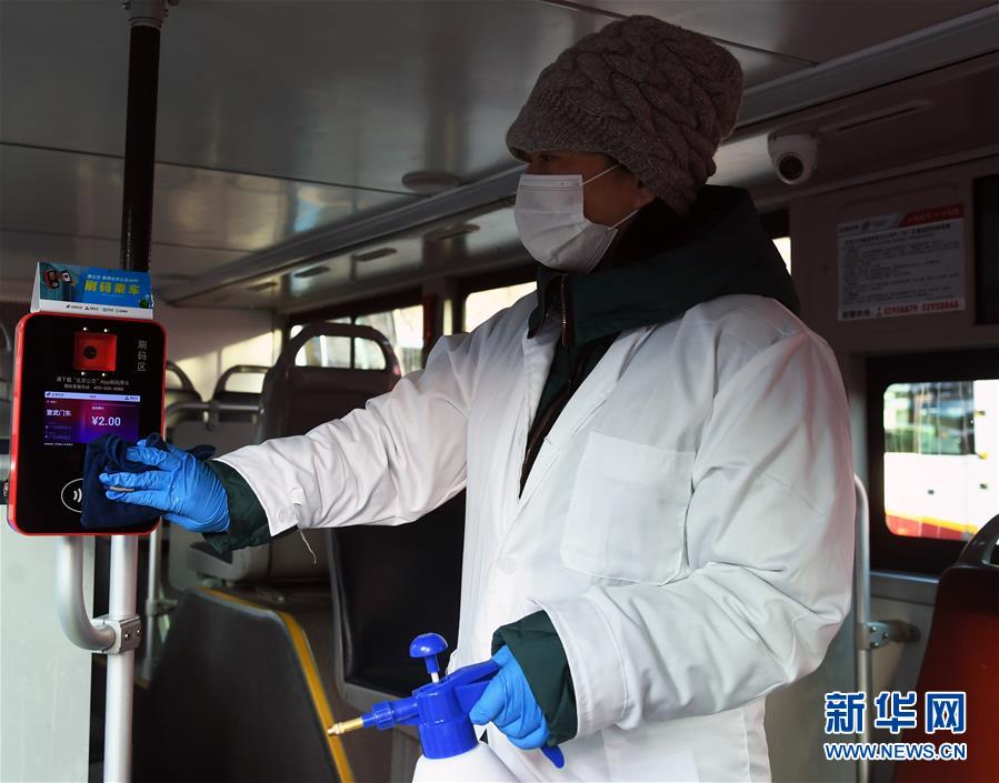 （聚焦疫情防控&middot;圖文互動）（4）北京節(jié)后首個工作日：交通秩序井然 市場供應穩(wěn)定