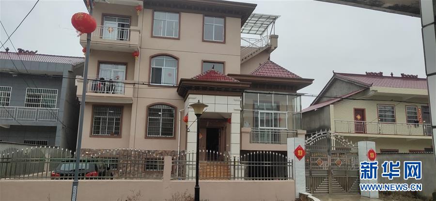 （聚焦疫情防控&middot;圖文互動）（1）從武漢返鄉(xiāng)的一家人：&ldquo;鄰里情割不斷，自行隔離是義務(wù)&rdquo;