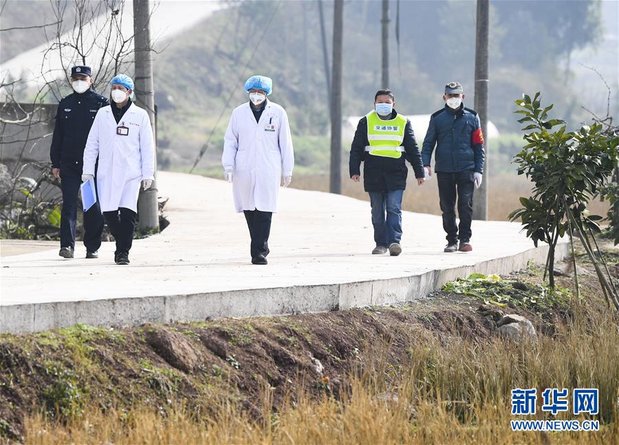 （聚焦疫情防控&middot;圖文互動）（5）&ldquo;排查越嚴(yán)密，群眾越安心&rdquo;&mdash;&mdash;重慶日均組織40多萬人有序排查疫情