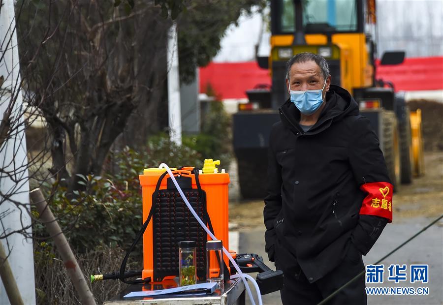 (聚焦疫情防控·圖文互動)(2)一個(gè)湖北村莊的阻擊戰(zhàn)